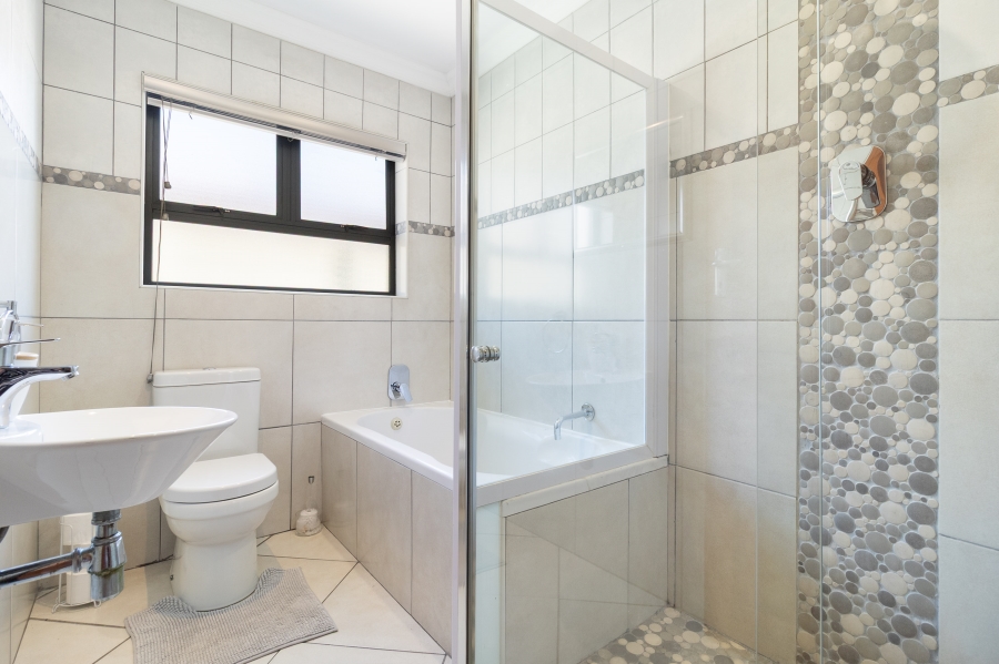 3 Bedroom Property for Sale in Jagtershof Western Cape